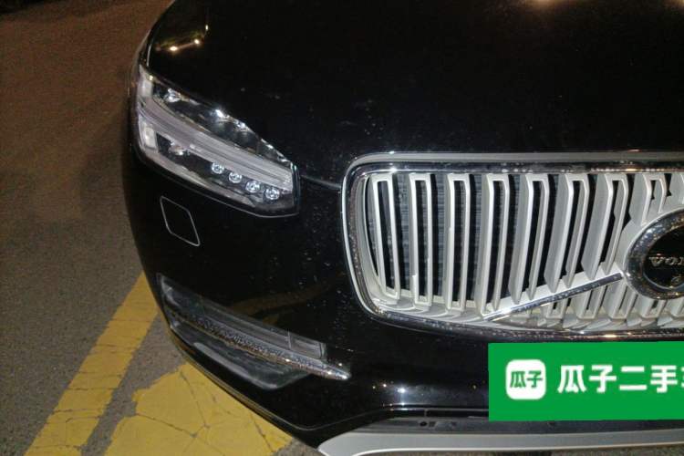 Used Volvo XC90 2017 T6 Prestige 7-Seater Right Front Headlight