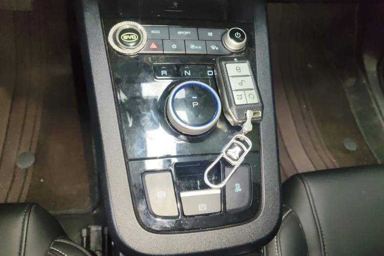 Used BYD e2 2019 Standard Range Model – Smart & Comfortable Version