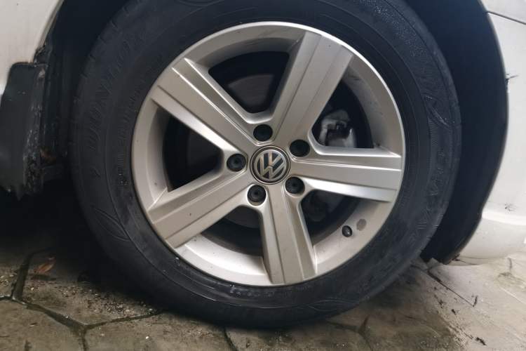 Used Volkswagen Lamando 2018 230TSI DSG Fashion Edition Right Front Wheel Hub
