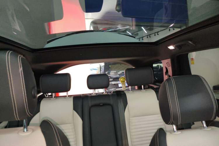 Used Land Rover Discovery Sport 2020 249 PS R-Dynamic Performance Edition