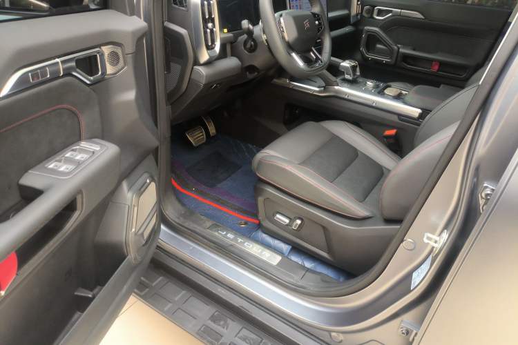 Used JETOUR Traveler 2023 2.0T All-Wheel-Drive CrossPRO Driver Seat