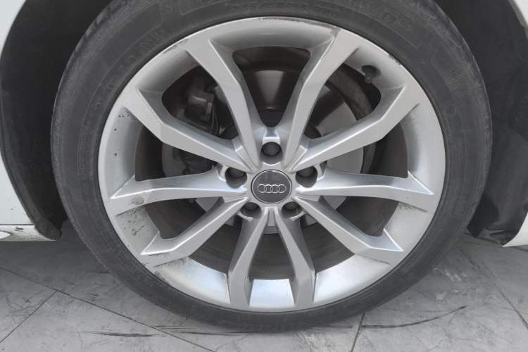 Used Audi A4L 2019 40 TFSI Fashion Version China V
