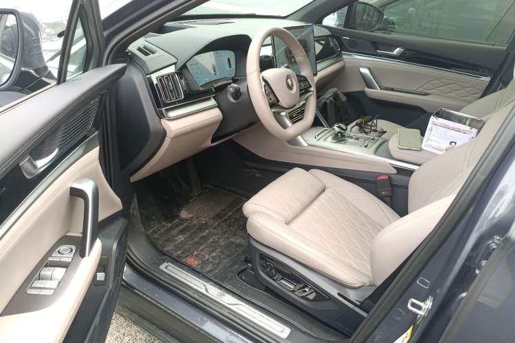 Used BYD Tang New Energy 2025 Intelligent Driving Version DM-i 115KM Flagship Edition Driver Seat