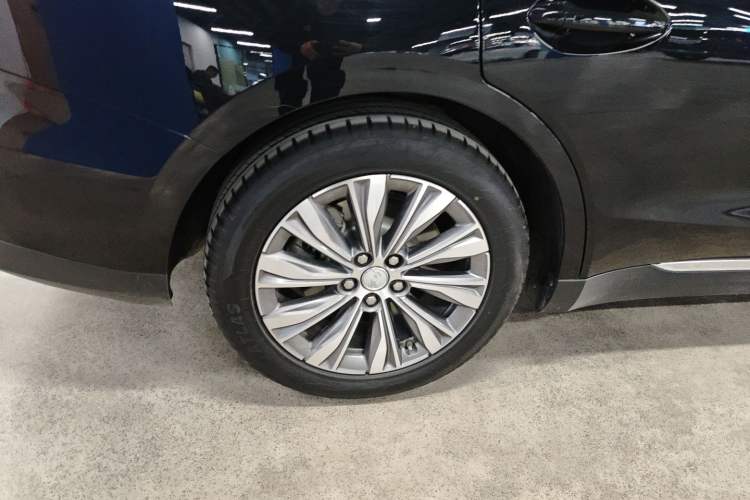 Used Hongqi E-QM5 2024 500km Range Edition
