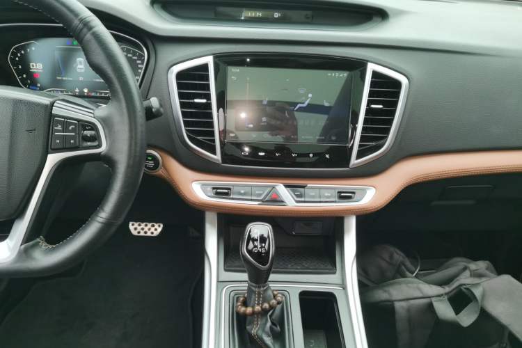 Used Geely Auto Vision X6 2018 1.4T CVT 4G Connected Flagship Edition