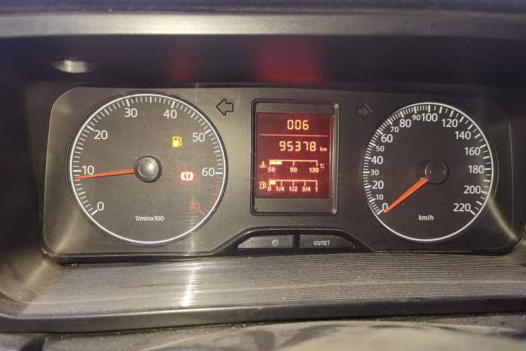 Used Volkswagen Jetta 2010 1.6L Partner