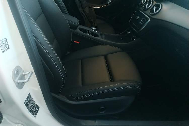 Used Mercedes-Benz GLA 2016 GLA 220 4MATIC Luxury Model