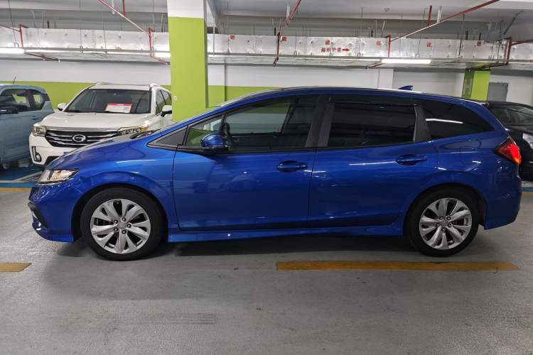 Used Honda Jade 2017 1.8L automatic Comfort version 5 seats
