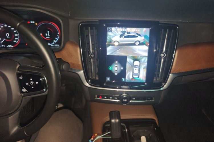 Used Volvo S90 New Energy 2020 T8 e-Drive Hybrid – Zhiyi Luxury Edition
