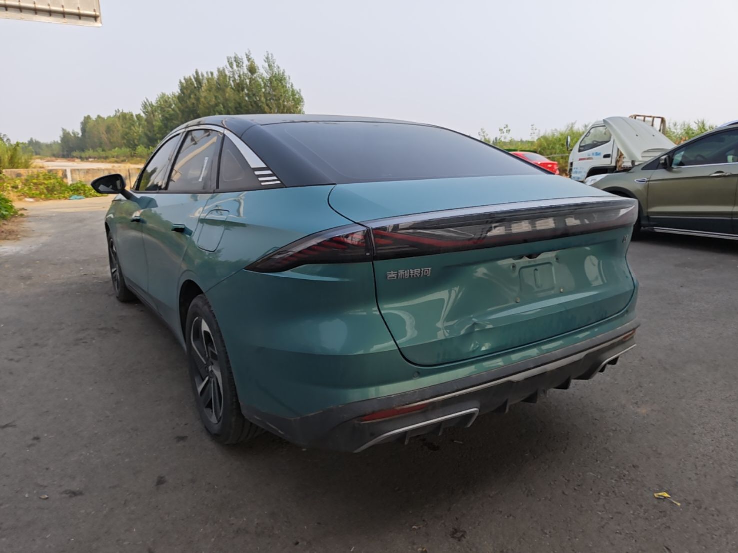 Geely Galaxy L6 2023 125km MAX — снимка 4