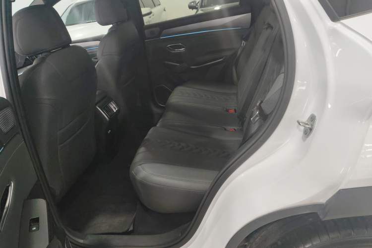 Used BYD Song L DM-i 2025 Intelligent Driving Version 160 km Beyond-Range Type
