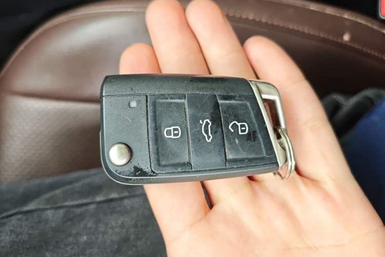Used Volkswagen Sagitar 2021 280TSI DSG Comfort Connect Edition Vehicle Key