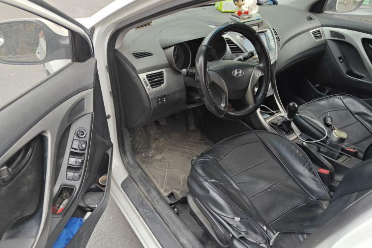 Used Hyundai Elantra (5th Generation / Langdong) 2012 1.6L Manual Fashion Edition Driver Seat
