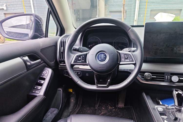 Used BYD Tang 2019 2.0T Automatic SmartConnect Luxury Edition 5 Seats China VI Standard