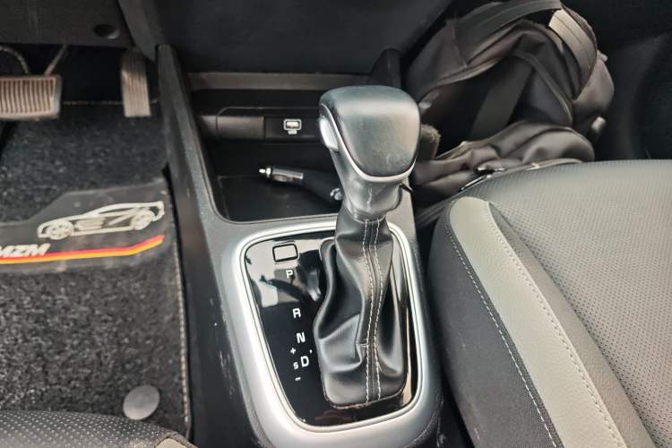 Used Kia kx1 Stonic 2021 1.4L CVT Fun Edition