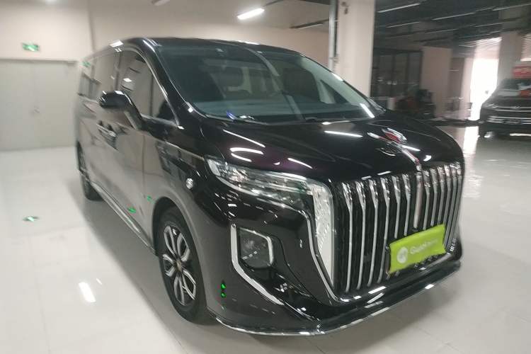 Used Hongqi HQ9 2023 2.0T Smart Connect Flagship Edition Front Right 45 Deg