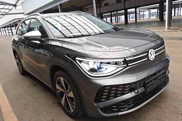 Used Volkswagen ID.6 X 2023 Pure Long-Range Version Exterior 1