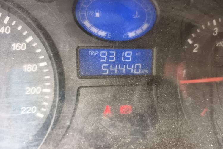 Used Karry Youya 2 2013 1.5L Comfort Model
