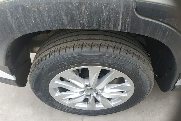 Used Toyota Corolla Cross 2026 Model 2.0L Smart Electric Hybrid Dual-Engine Pioneer Edition Exterior 5