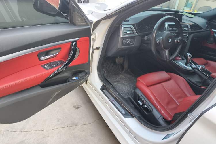 Used BMW 3 Series GT 2019 320i M Sport Night Edition
