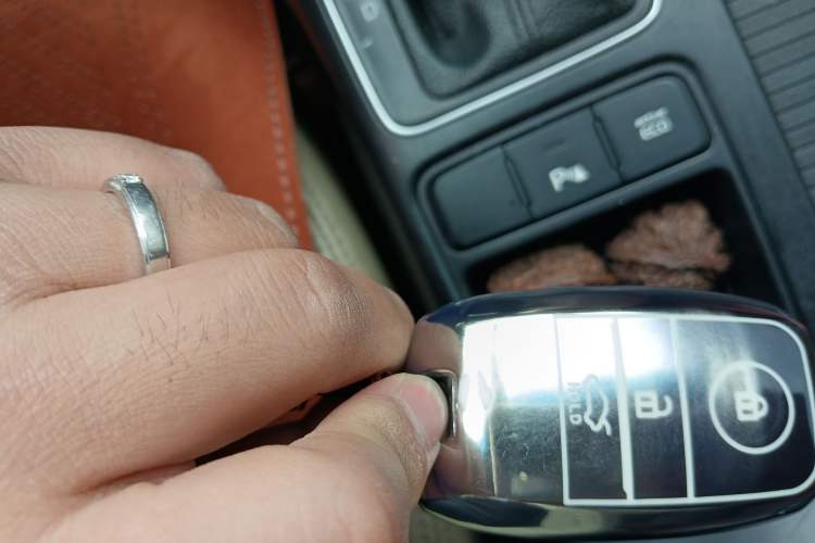 Used Kia Sorento 2013 2.2T 7-seat Diesel Luxury Edition
