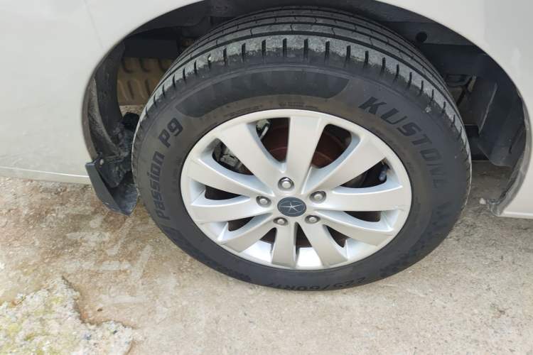 Used JAC Refine M5 2017 2.0T Gasoline Manual Business Edition