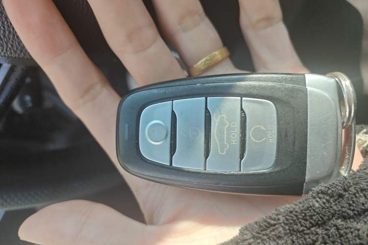 Used Hongqi H5 2018 30TD Smart Connect Enjoy Edition
