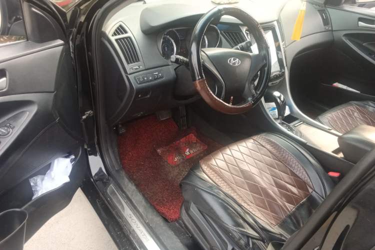 Used Hyundai Sonata 2015 Classic 2.0L Automatic Leading Edition
