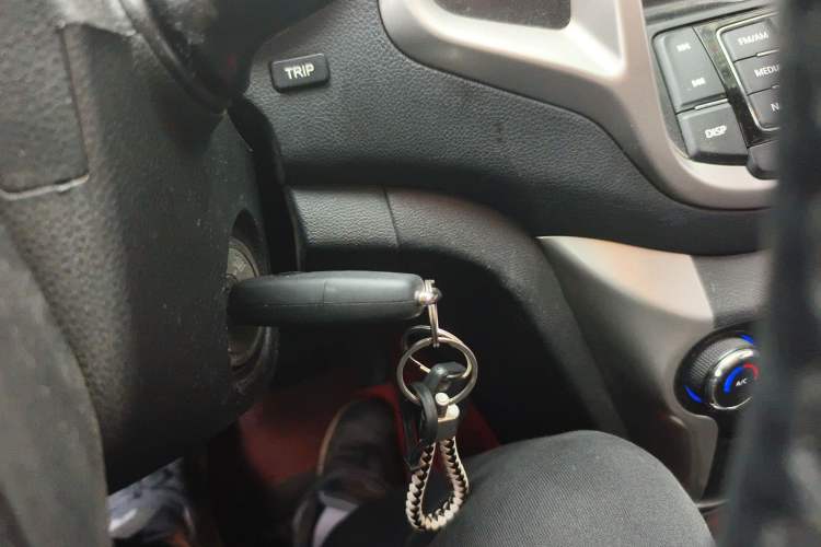 Used CHANGAN Eado 2015 1.6L Manual Luxury Model China V Standard Vehicle Key