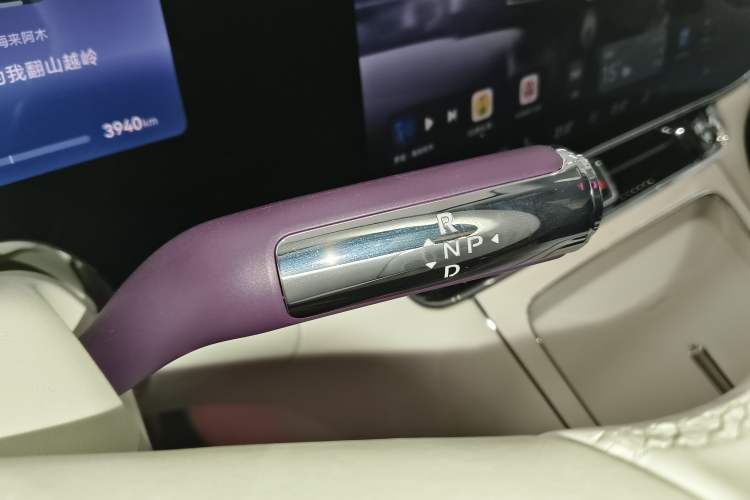 Used Hima S800 2025 Model, Pure Electric Starlight Premium Edition, 5 Seats Gear Lever