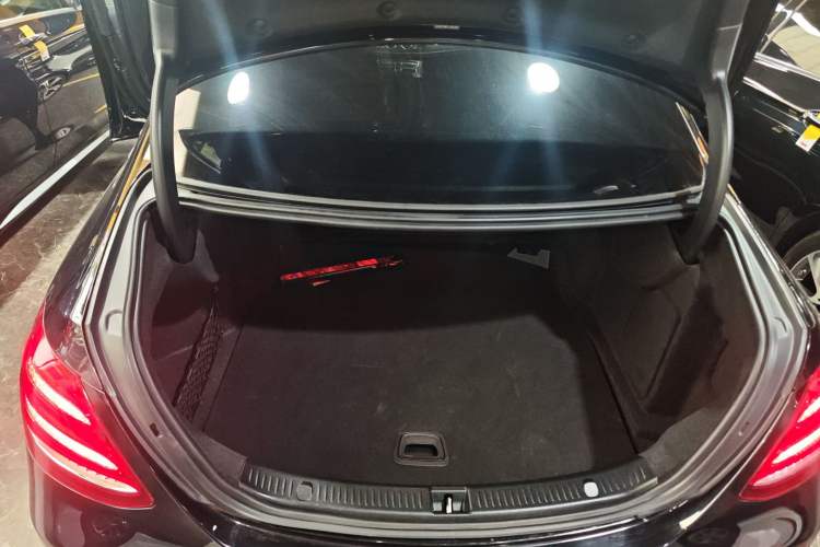 Used Mercedes-Benz E-Class 2020 Facelift E 260 L Sport Edition
