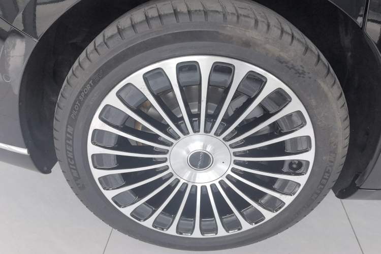 Used Hima Stelato S9 2025 Extended-Range Ultra Right Rear Wheel Hub