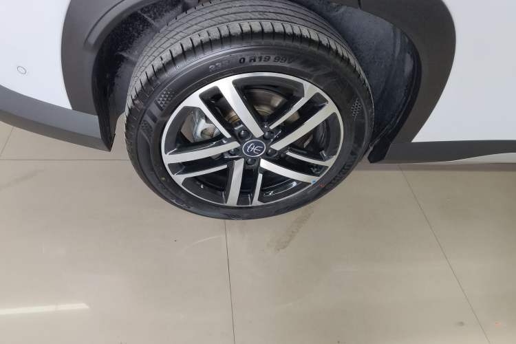 Used BYD Song L DM-i 2025 Intelligent Driving Version 112 km Beyond-Range Type
