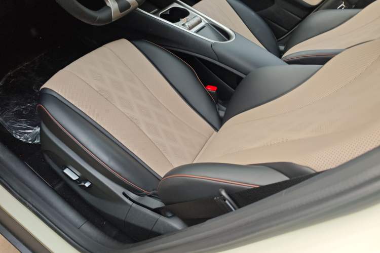 Used BYD Dolphin 2025 420km Free Edition
