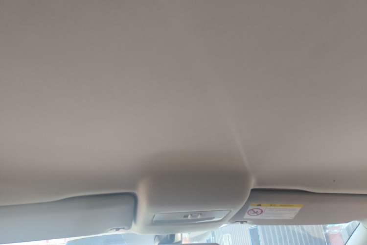 Used Volkswagen Polo 2014 1.4L Automatic Comfort Edition Headliner