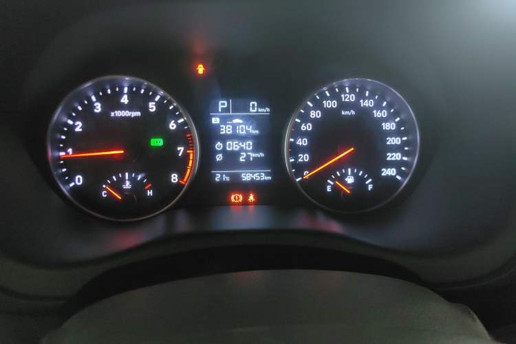 Used Hyundai Celesta 2017 1.6L Automatic Enjoyment Version GLS
