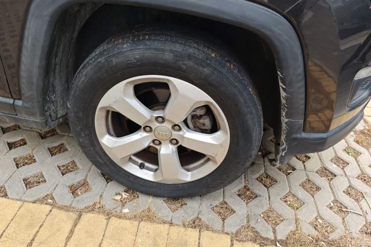 Used Jeep Compass 2017 200T Automatic Family Edition