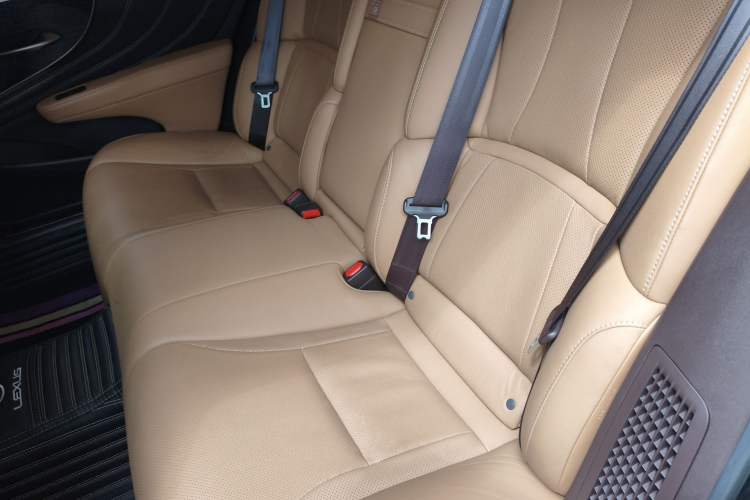 Used Lexus LS 2018 500h Premier Edition China V Standard Left Rear Seat