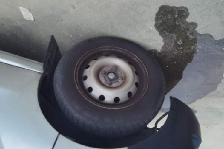 Used Jinbei Hiace X30 2023 1.5L Super-Enjoyment Van 2/5 Seats Non-Air-Conditioned Version SWC15M Exterior 4