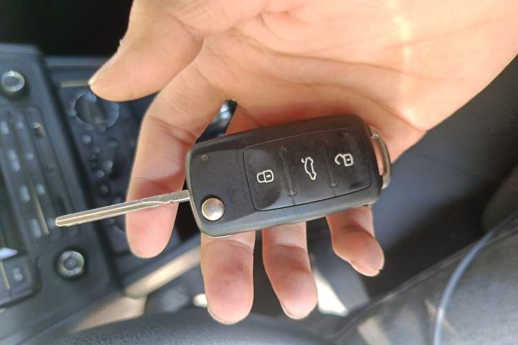 Used Volkswagen Jetta 2015 Value Edition 1.6L Automatic Fashion Version
