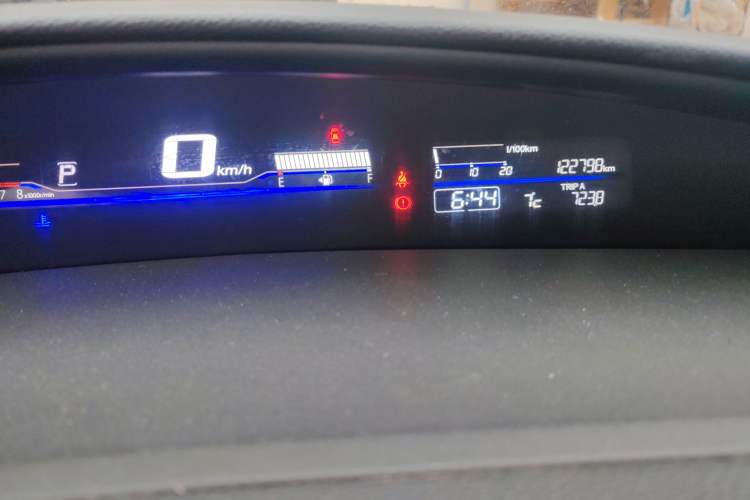 Used Honda Jade 2013 1.8L automatic Comfort version 5 seats