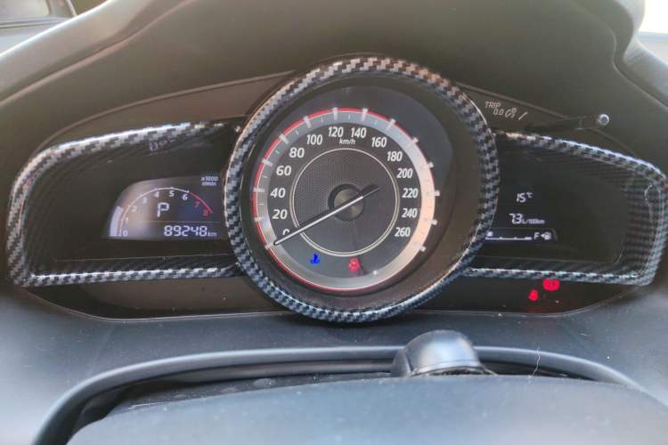 Used Mazda 3 Axela 2016 Hatchback 1.5L Automatic Comfort Model
