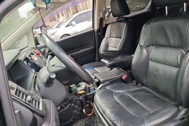 Used Honda Elysion 2016 2.4L Style Edition Left Front Seat