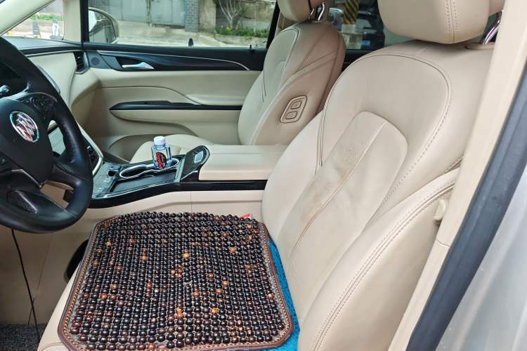 Used Buick GL8 2022 ES Landtrek 653T Luxury Edition