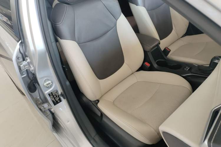 Used Toyota Corolla 2021 1.2T S-CVT Luxury Edition
