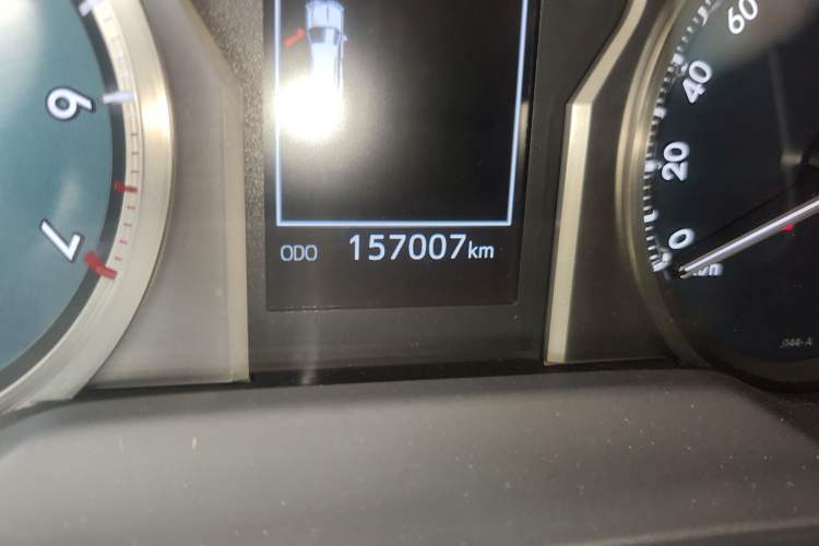 Used Toyota Prado 2018 3.5L Automatic TX-L with Rear-Mounted Spare Tire Odometer Close Up