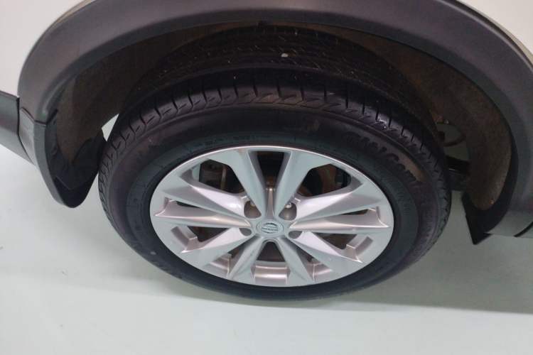 Used Nissan Qashqai 2016 2.0L CVT Elite Edition Right Rear Wheel Hub