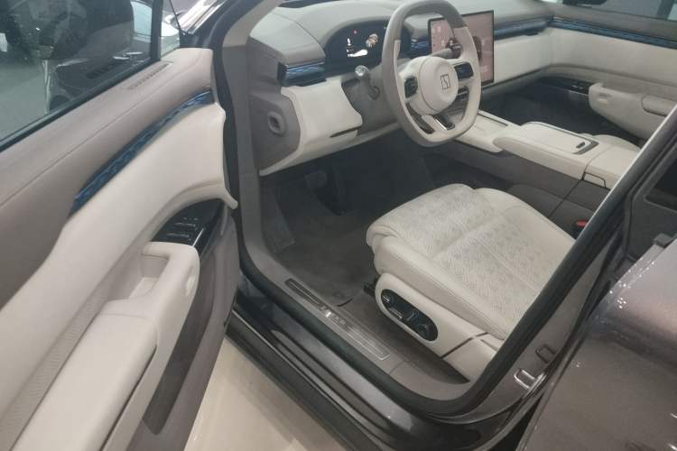 Used Zeekr 7X 2025 75 kWh Rear-Wheel Drive Intelligent Driving Version