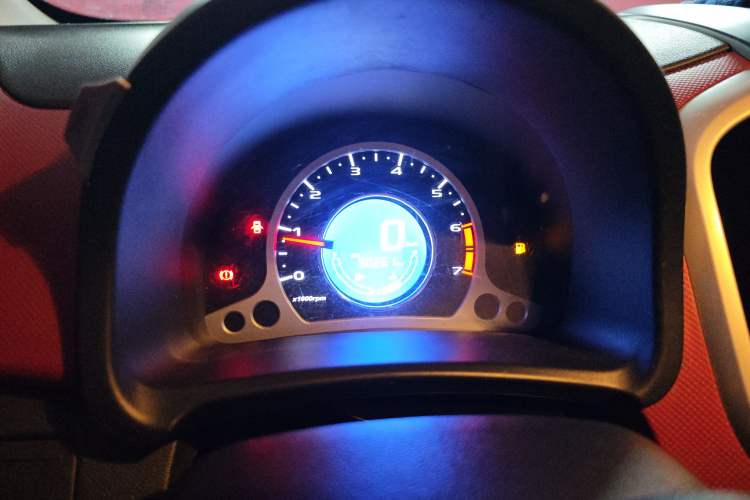 Used CHANGAN Benni 2015 1.4L Manual Luxury Model China V Standard
