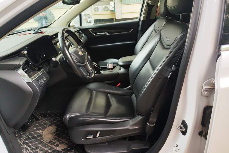 Used Cadillac XT5 2018 25T Luxury Model